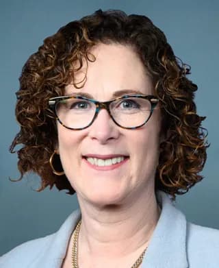 Valerie Hoyle official portrait