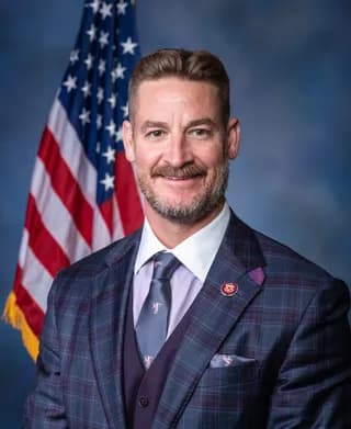 Greg Steube official portrait