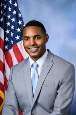 Ritchie John Torres official portrait