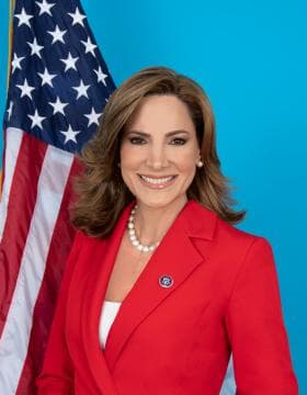 Maria Elvira Salazar official portrait